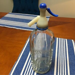 Vintage seltzer bottle Nu Jersey-Creme Co. Toronto Elephant Logo